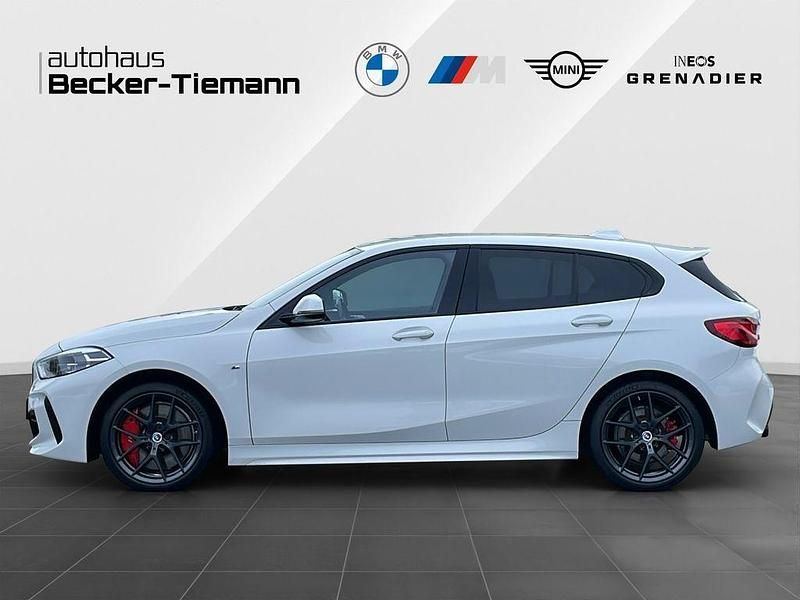 Gebraucht BMW 120 M Sport 190 PS (139 kW) 2022 Alpinweiß uni Kleinwagen