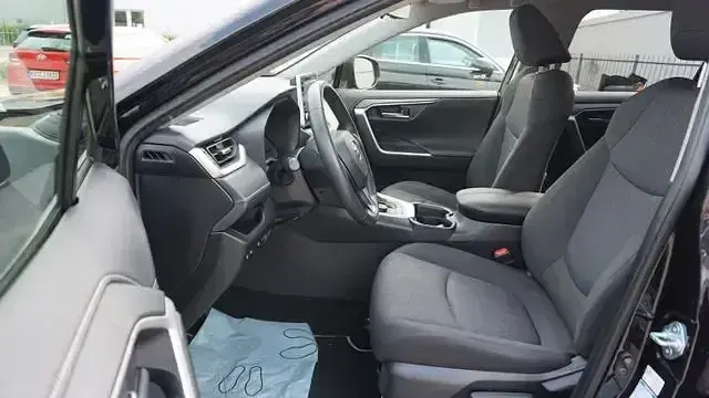 Gebraucht Toyota RAV4 Hybrid Team 222 PS (163 kW) 2021 Attitude black SUV