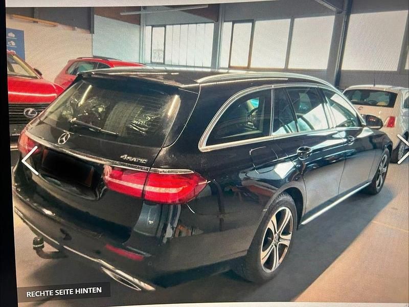 Gebraucht Mercedes E200 Avantgarde 184 PS (135 kW) 2018 Schwarz Kombi