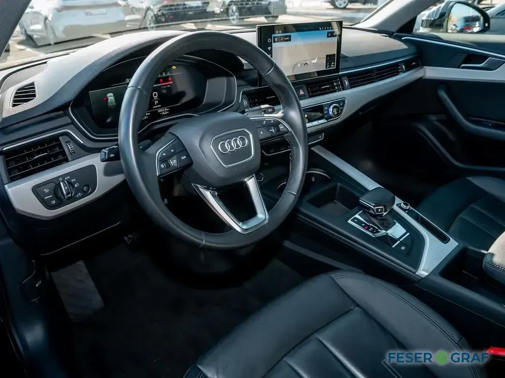 Gebraucht Audi A4 Advanced 204 PS (150 kW) 2022 Mythosschwarz metallic Kombi