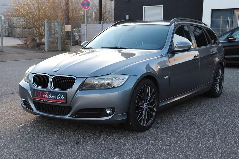 Gebraucht BMW 320 Comfort Edition 170 PS (125 kW) 2009 Grau Kombi