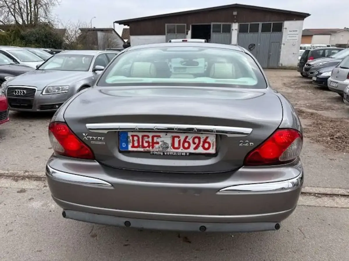 Gebraucht Jaguar X-type Executive 145 PS (106 kW) 2008 Shadow grey Limousine