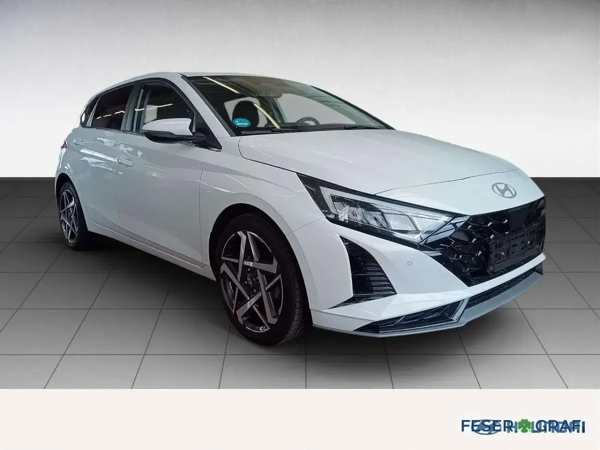 Gebraucht Hyundai i20 Prime 99 PS (72 kW) 2024 Atlas white Kleinwagen