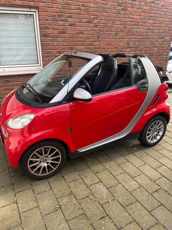 Rot Gebraucht 2009 Smart ForTwo Cabrio Passion Cabrio | 3.500 € (Fairer Preis) - Bild 1/4
