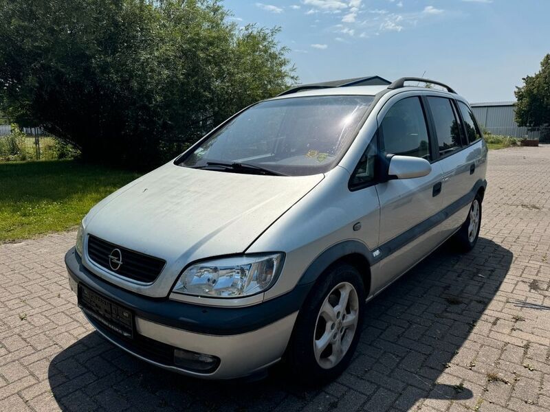 Silber Gebraucht 2002 Opel Zafira Comfort Van / Kleinbus | 1.000 € (Superpreis) - Bild 1/4