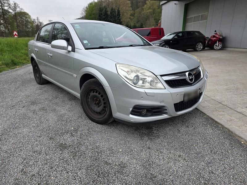 Gebraucht Opel Vectra 122 PS (89 kW) 2005 Silber Limousine