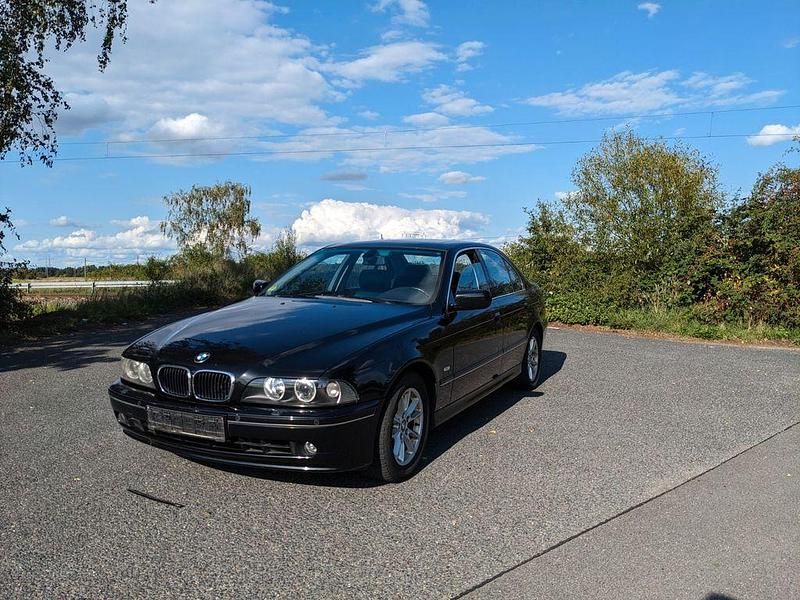 Schwarz Gebraucht 2002 BMW 530 Exclusive Limousine | 8.500 € (Etwas zu teuer) - Bild 1/4