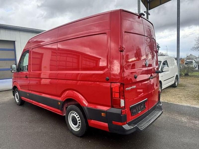 Gebraucht VW Crafter 140 PS (102 kW) 2021 Rot Van