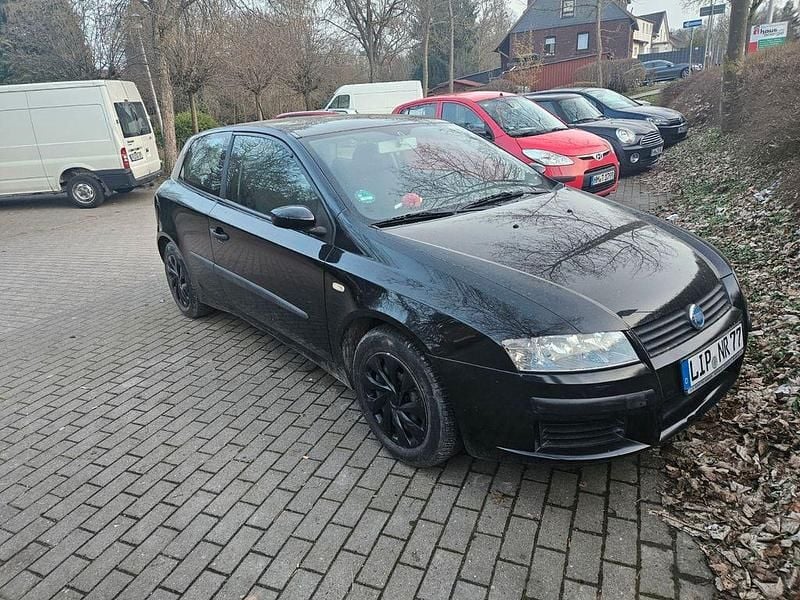 Gebraucht Fiat Stilo 103 PS (75 kW) 2002 Schwarz Limousine