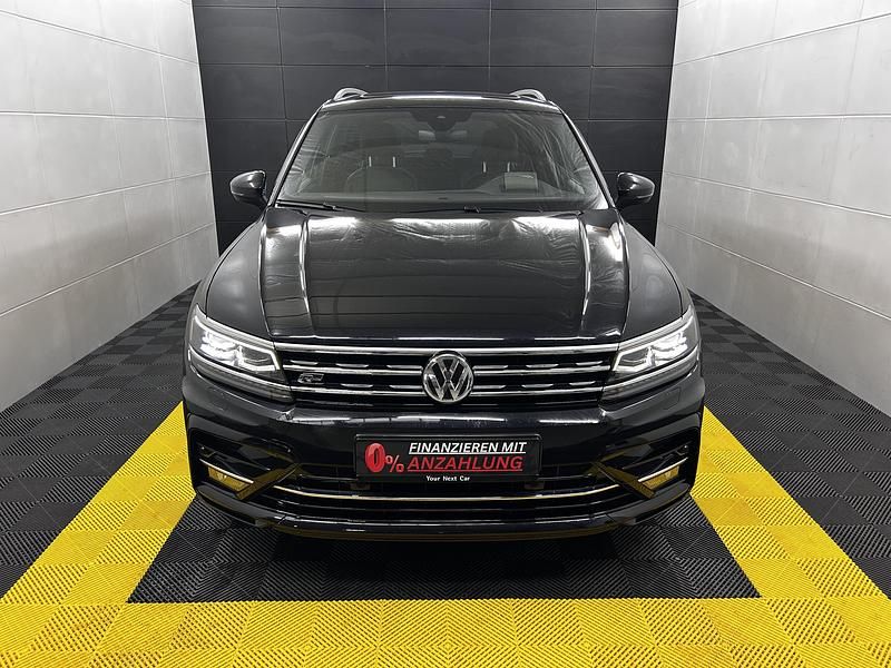 Gebraucht VW Tiguan R-line 150 PS (110 kW) 2019 Deep black perleffekt SUV