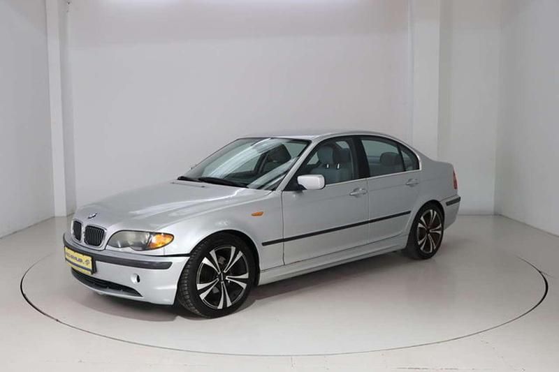 Silber Gebraucht 2001 BMW 320 Limousine | 1.650 € (Superpreis) - Bild 1/4