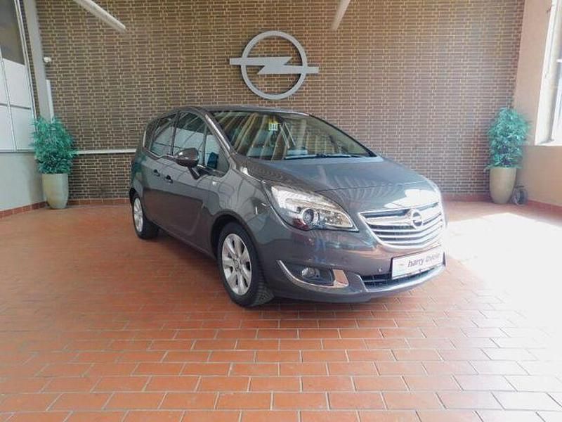 Grau Gebraucht 2017 Opel Meriva Innovation Van / Kleinbus | 9.850 € (Teuer) - Bild 1/4