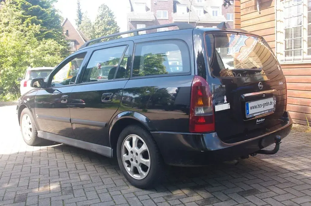 Brugt Opel Astra Njoy 101 HK (74 kW) 2004 Sort Sedan