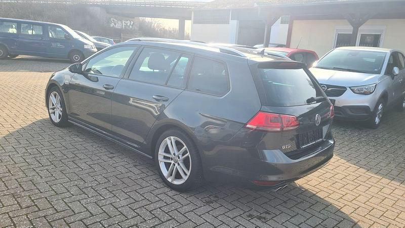 Gebraucht VW Golf VII GTD 184 PS (135 kW) 2016 Carbon steel grey metallic Kombi