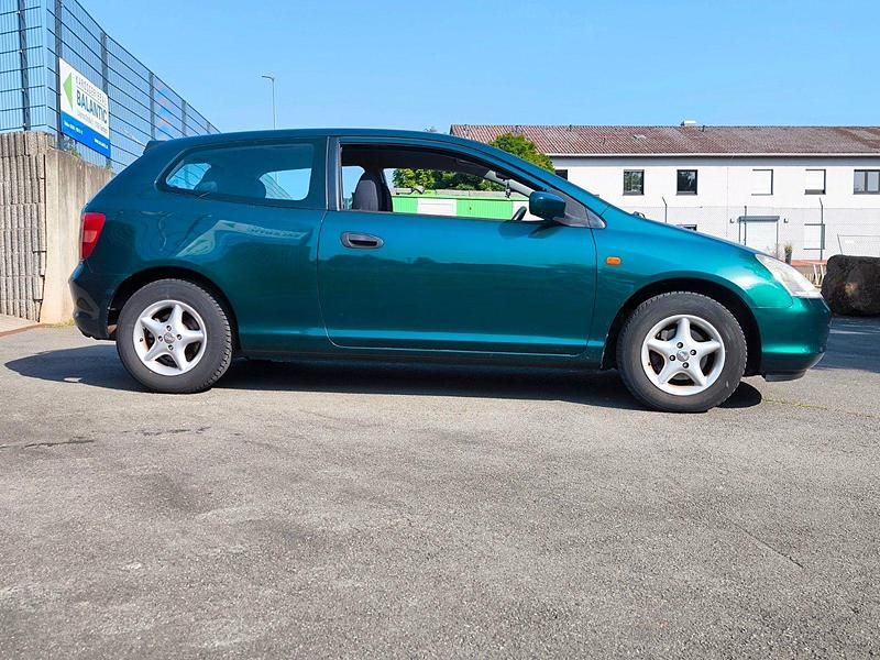 Gebraucht Honda Civic LS 90 PS (66 kW) 2002 Grün Limousine