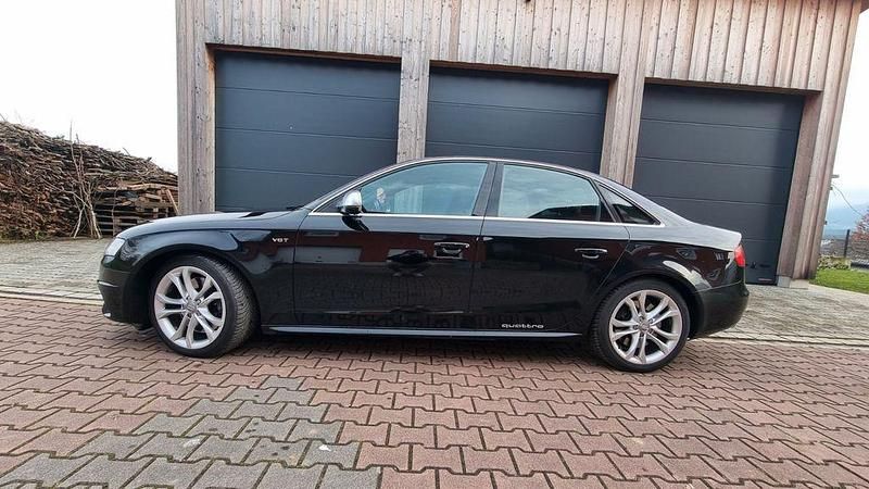Schwarz Gebraucht 2009 Audi S4 Sport Limousine | 11.500 € (Fairer Preis) - Bild 1/4
