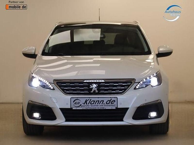 Gebraucht Peugeot 308 131 PS (96 kW) 2018 Andere Limousine