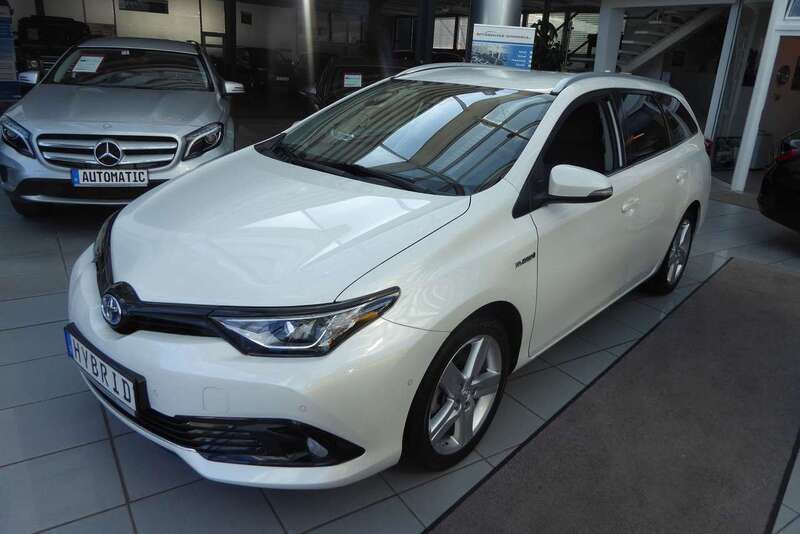 White pearl cs Gebraucht 2019 Toyota Auris Hybrid Kombi | 16.490 € (Fairer Preis) - Bild 1/4