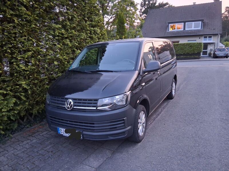 Schwarz Gebraucht 2015 VW T6 Van | 19.950 € (Superpreis) - Bild 1/4