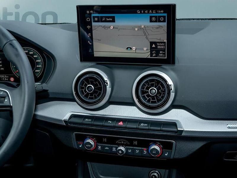 Second-hand Audi Q2 150 CP (110 kW) 2025 Argintiu SUV