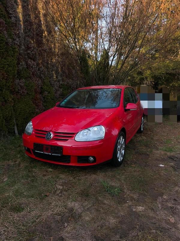 Gebraucht VW Golf 115 PS (84 kW) 2005 Rot Coupé