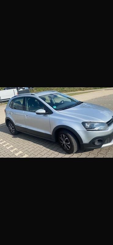 Silber Gebraucht 2011 VW Polo Cross Kleinwagen | 5.650 € (Guter Preis) - Bild 1/4