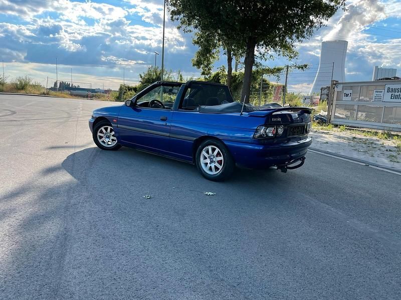 Gebraucht Ford Escort Cabriolet 90 PS (66 kW) 1996 Blau Cabrio