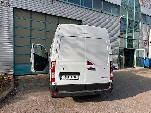 Gebraucht Renault Master 150 PS (110 kW) 2024 Weiß Van / Kleinbus