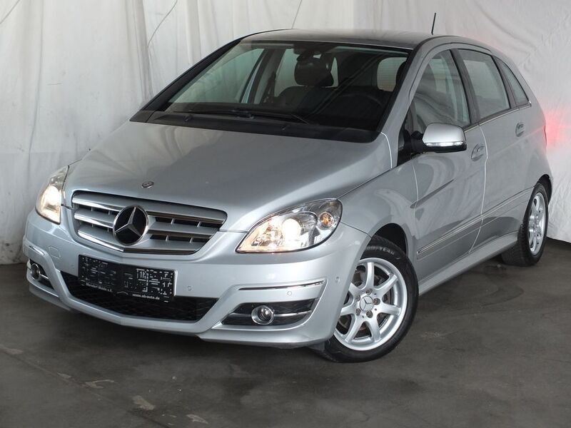 Silber Gebraucht 2008 Mercedes B200 Van / Kleinbus | 6.408 € (Teuer) - Bild 1/4