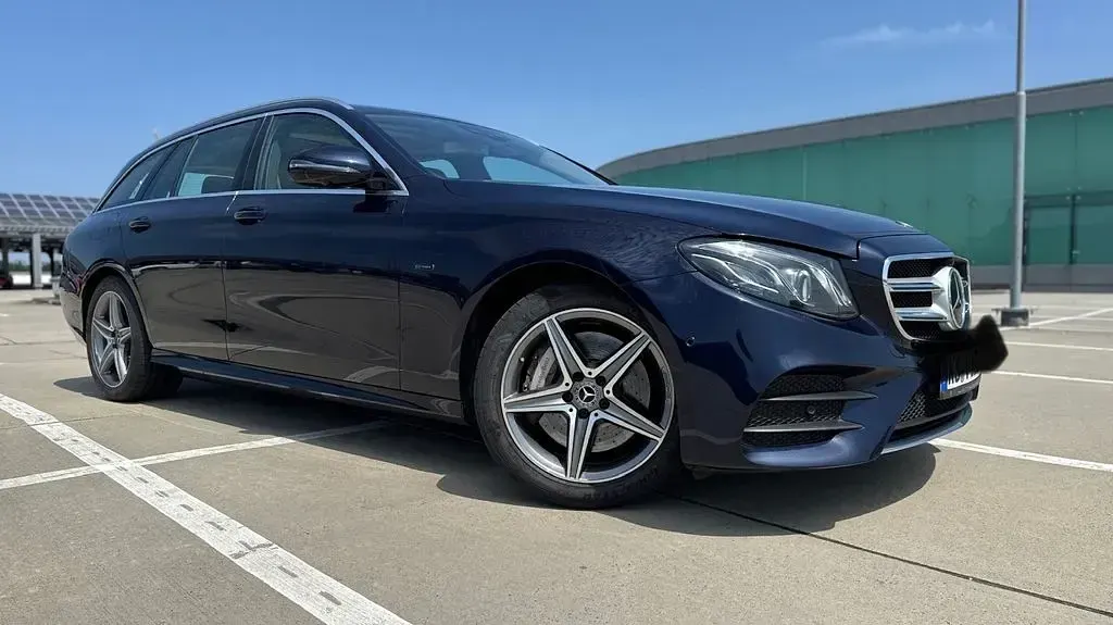 Gebraucht Mercedes E300 AMG 306 PS (225 kW) 2020 Limousine
