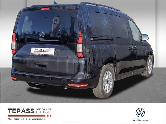 Gebraucht VW Caddy Maxi Life 122 PS (89 kW) 2022 Schwarz Van / Kleinbus