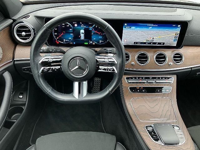 Gebraucht Mercedes E300 306 PS (225 kW) 2022