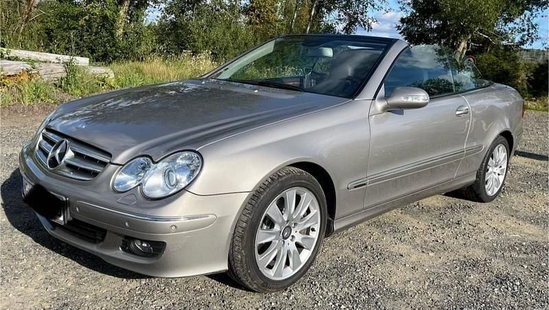 Silber Gebraucht 2008 Mercedes 320 Sport Edition Cabrio | 11.900 € - Bild 1/4