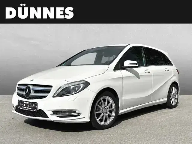 Gebraucht Mercedes B180 125 PS (91 kW) 2014 Kleinwagen