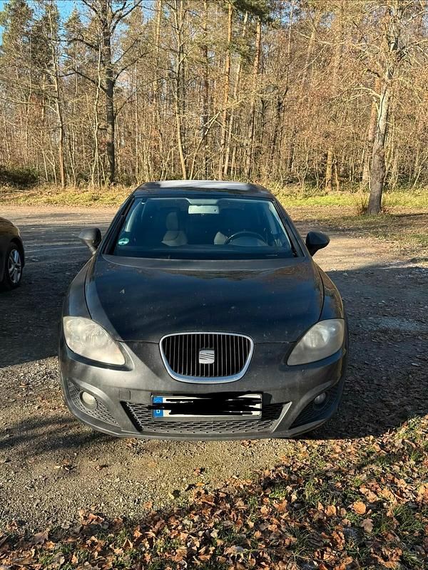 Schwarz Gebraucht 2012 Seat Leon Limousine | 4.200 € (Superpreis) - Bild 1/4