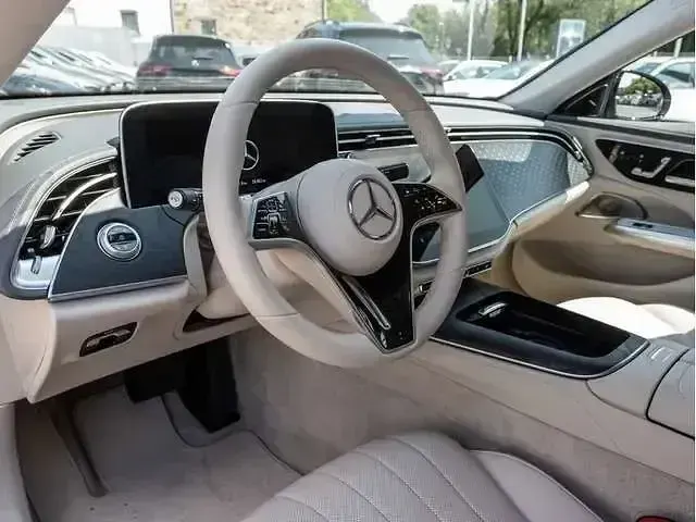 Gebraucht Mercedes E300 Exclusive 2025 Grau