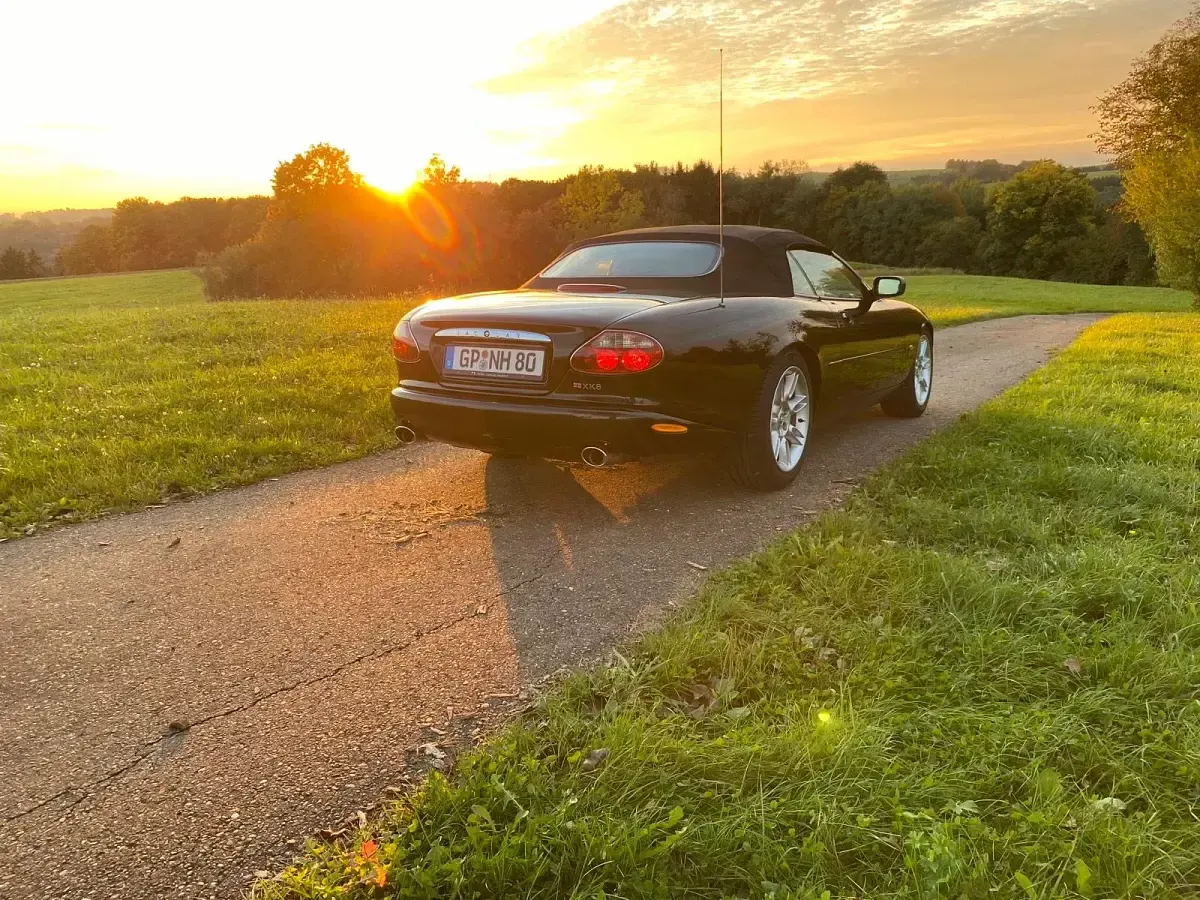 Gebraucht Jaguar XK8 289 PS (212 kW) 2000 Schwarz Cabrio