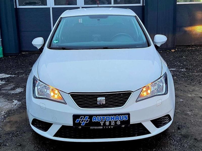 Gebraucht Seat Ibiza Style 69 PS (50 kW) 2012 Weiß Kleinwagen