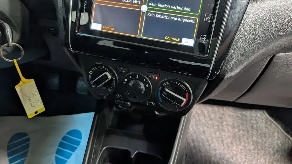 Gebraucht Suzuki Swift Comfort 90 PS (66 kW) 2020 Schwarz Kleinwagen