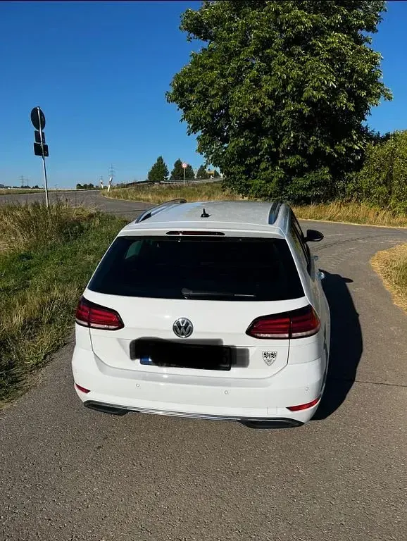 Gebraucht VW Golf VII IQ Drive 150 PS (110 kW) 2020 Weiß Kombi