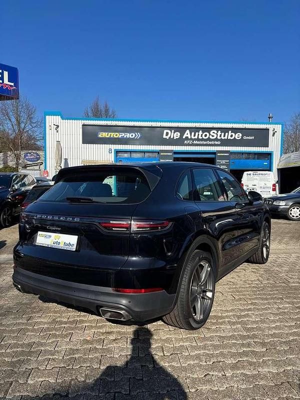 Używany Porsche Cayenne Basis 340 KM (250 kW) 2019 Czarny SUV