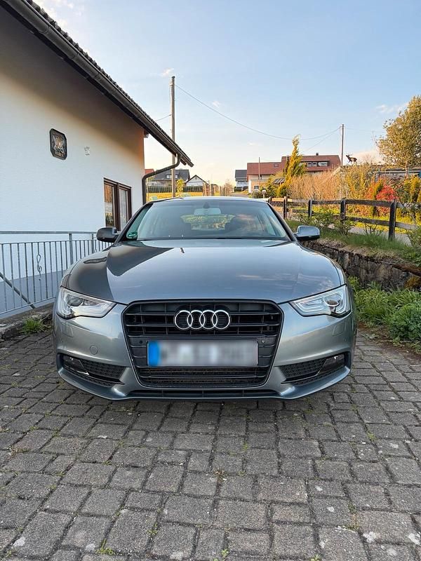 Gebraucht Audi A5 Comfort 177 PS (130 kW) 2013 Grau Coupé