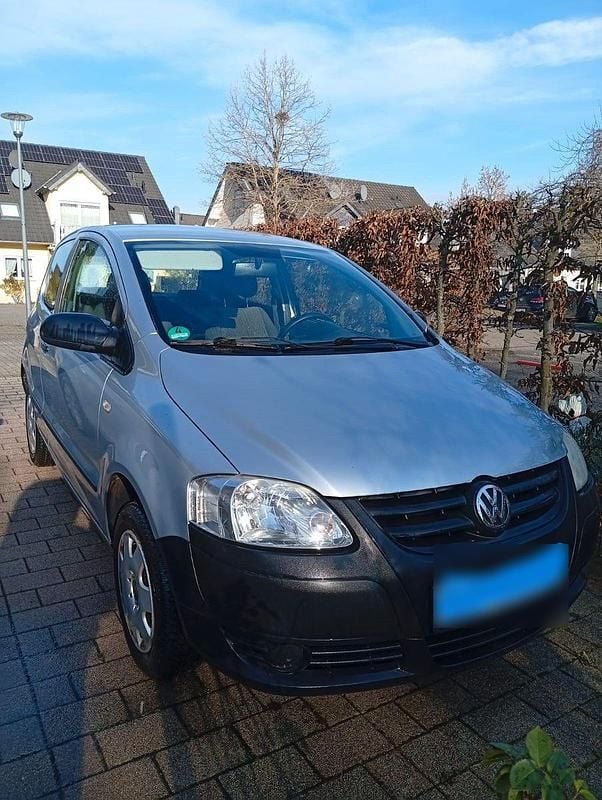 Gebraucht VW Fox Refresh 54 PS (39 kW) 2008 Silber Kleinwagen