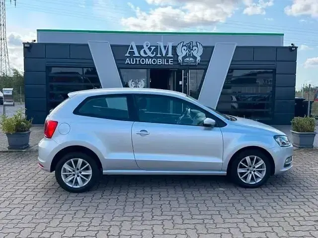 Gebraucht VW Polo Comfortline 60 PS (44 kW) 2017 Silber Kleinwagen