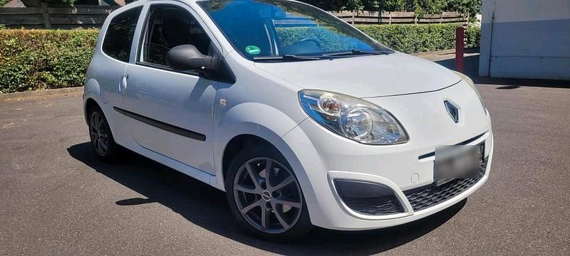 Weiß Gebraucht 2009 Renault Twingo Kleinwagen | 2.250 € - Bild 1/4