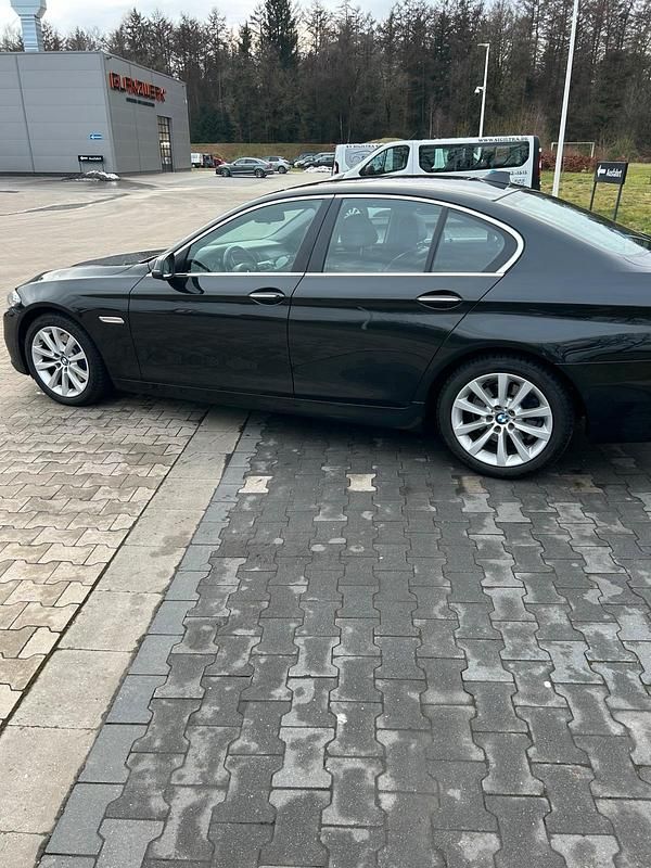 Gebraucht BMW 525 218 PS (160 kW) 2014 Schwarz Limousine