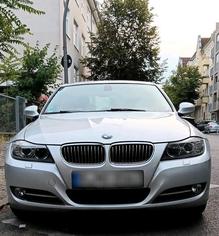 Gebraucht BMW 316 116 PS (85 kW) 2012 Silber Limousine