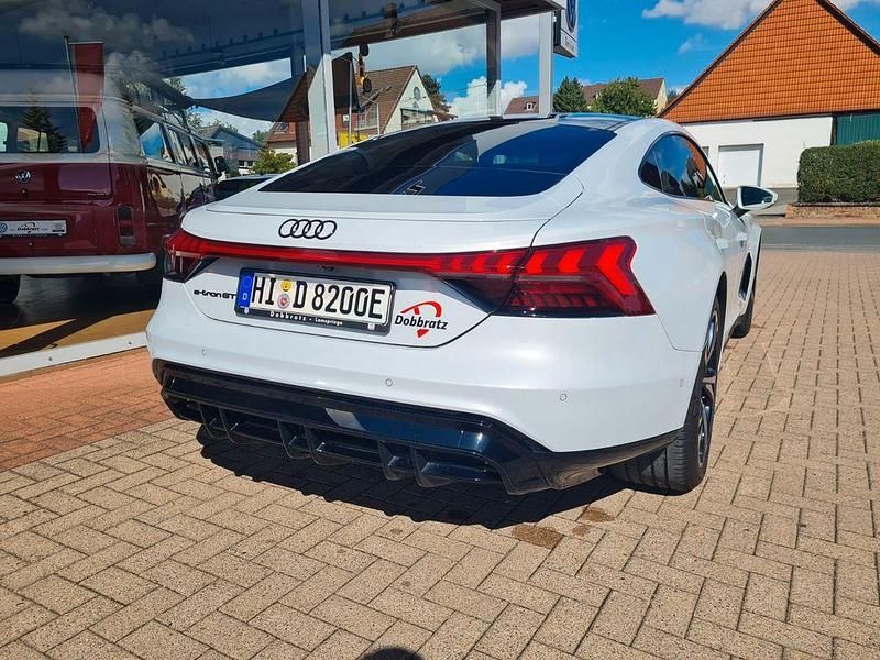 Gebraucht Audi e-tron GT quattro Sport 350 kW (476 PS) 2022 Weiß Limousine