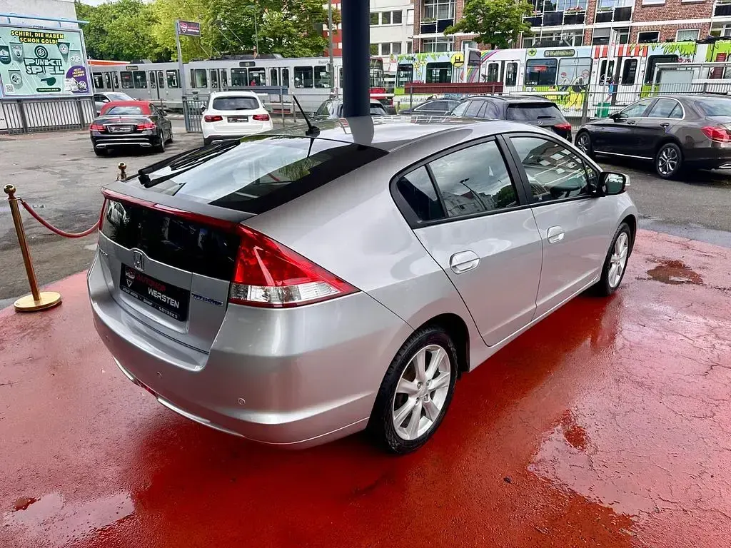 Gebraucht Honda Insight Elegance 88 PS (64 kW) 2010 Silber Kleinwagen