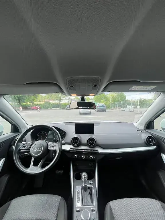 Używany Audi Q2 116 KM (85 kW) 2017 Biały SUV
